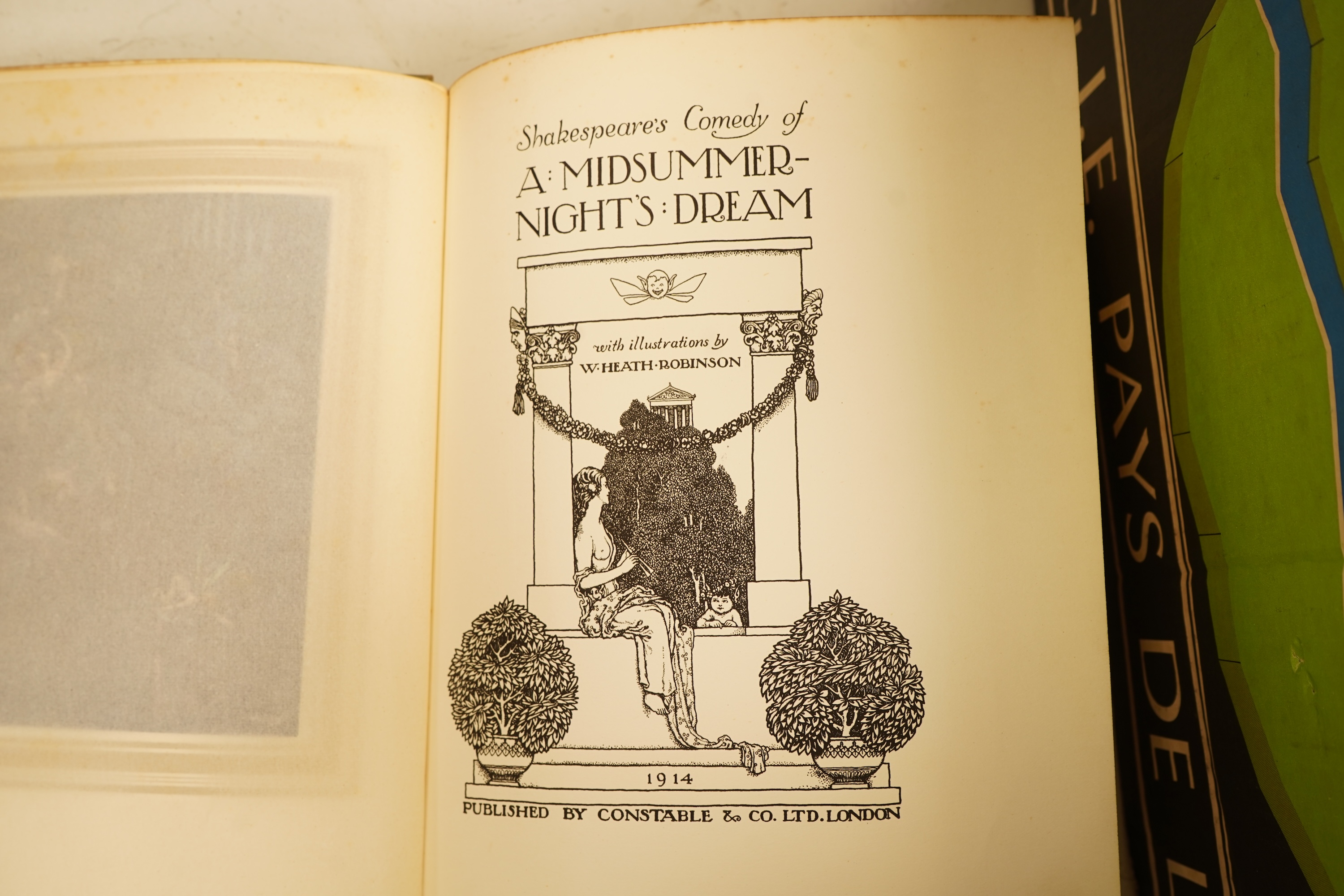 Shakespeare, William - Shakespeare's Comedy of a Midsummer Night's Dream ... decorated pictorial title, 12 coloured and mounted plates (within coloured borders) and num. other illus. (by W. Heath Robinson); publisher's g